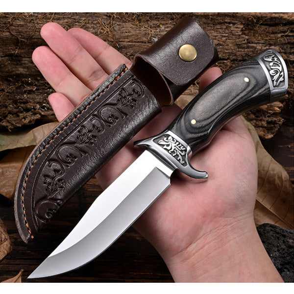 Coltello goffrato ad alta durezza (bellissimo fodero in pelle)