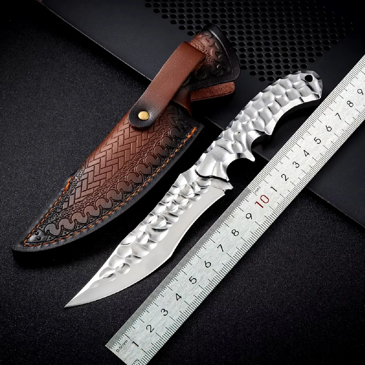 Frostfang Draconite Edge: coltello da caccia VG10