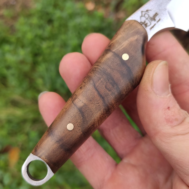 Coltello a lama fissa Wharncliffe EDC con fodero in pelle, realizzato in acciaio Sleipner e noce turco.